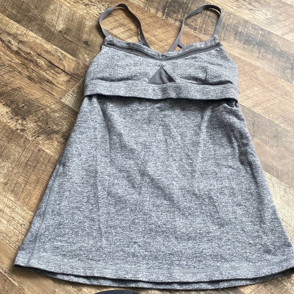 Lululemon built in bras tank